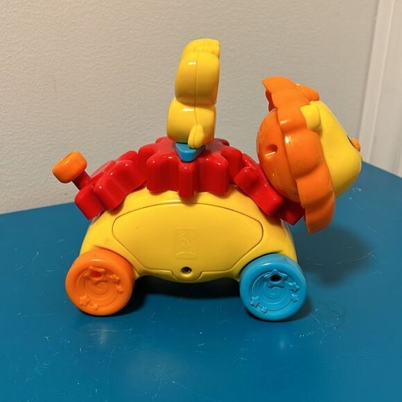 VTECH Lion Car Baby Toy Lights and Sounds - Picture 3 of 4